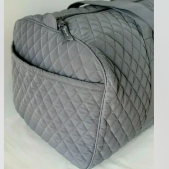 NWT Vera Bradley large travel duffel carbon grey - Picture 10 of 12